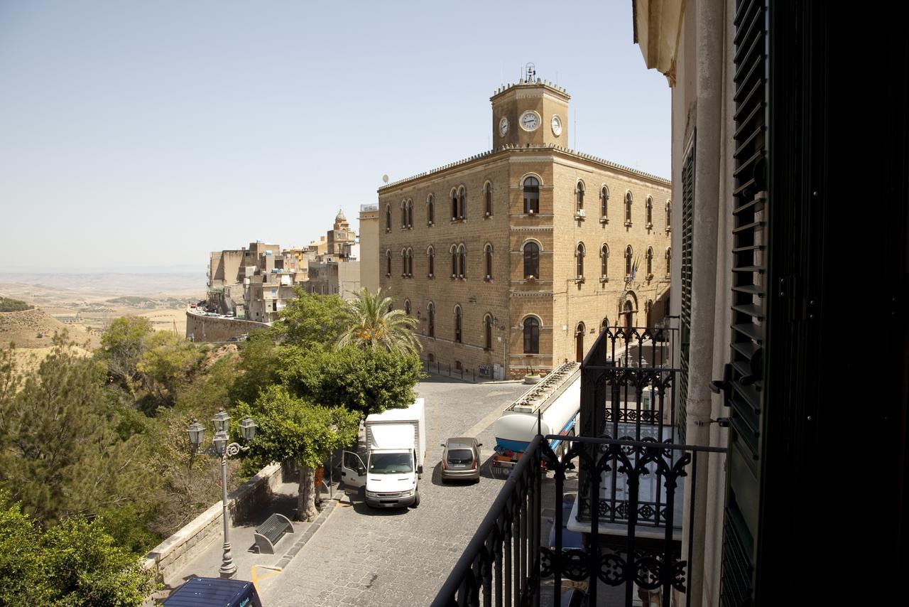 Il Portico Dei Normanni Bed & Breakfast Butera Exterior photo